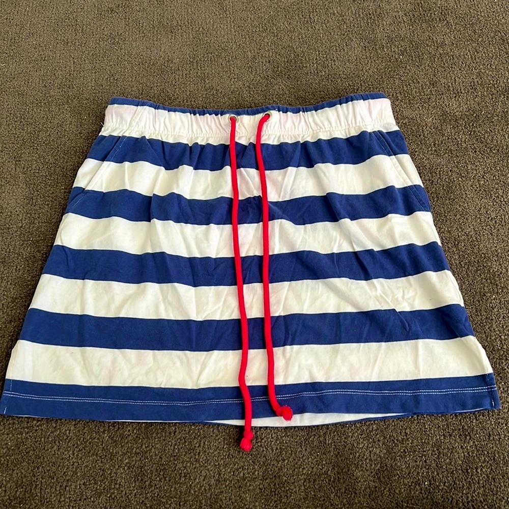 Vineyard Vines Skirt!
